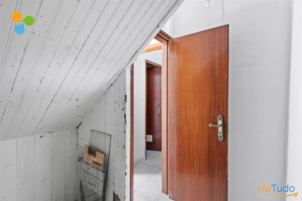 Moradia Geminada T3 - Covilhã Moradia Geminada T3 - Covilhã