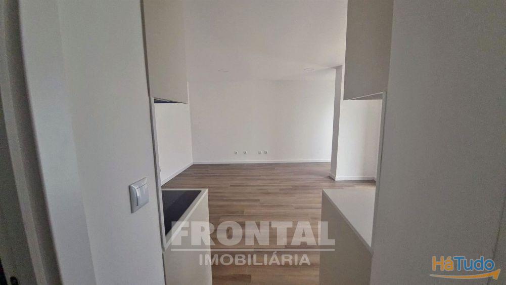 Moradia T2 Impecável e Renovada à venda | Paranhos, Porto Moradia T2 Impecável e Renovada à venda | Paranhos, Porto