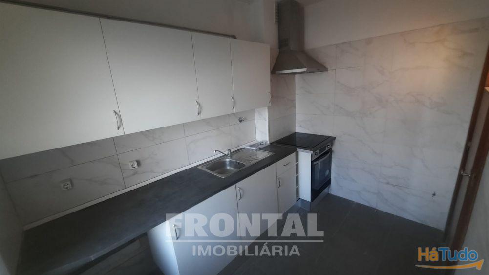 Apartamento T2 com 2 Frentes, Varandas e Lugar de Garagem | Gondomar, Porto Apartamento T2 com 2 Frentes, Varandas e Lugar de Garagem | Gondomar, Porto
