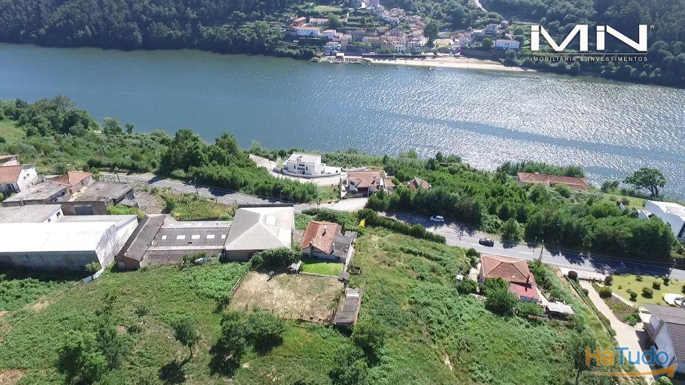 Moradia com Terreno a 10 minutos do Porto - Vistas Rio Douro Moradia com Terreno a 10 minutos do Porto - Vistas Rio Douro