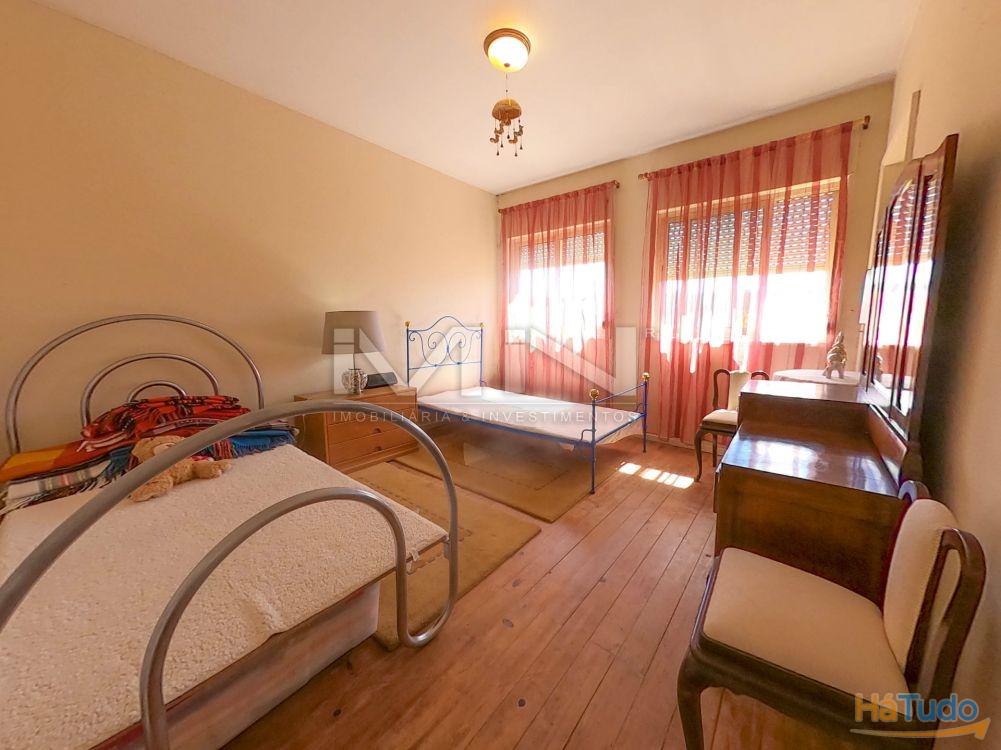 Moradia com Terreno a 10 minutos do Porto - Vistas Rio Douro Moradia com Terreno a 10 minutos do Porto - Vistas Rio Douro