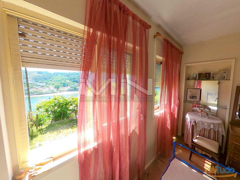 Moradia com Terreno a 10 minutos do Porto - Vistas Rio Douro Moradia com Terreno a 10 minutos do Porto - Vistas Rio Douro