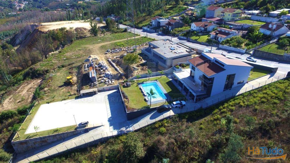 Moradia de sonho \ Piscina \ Jacuzzi \ 5 suites \ 3270m2 Moradia de sonho \ Piscina \ Jacuzzi \ 5 suites \ 3270m2