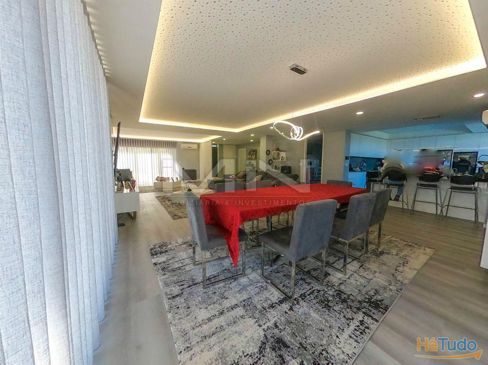 Moradia de sonho \ Piscina \ Jacuzzi \ 5 suites \ 3270m2 Moradia de sonho \ Piscina \ Jacuzzi \ 5 suites \ 3270m2