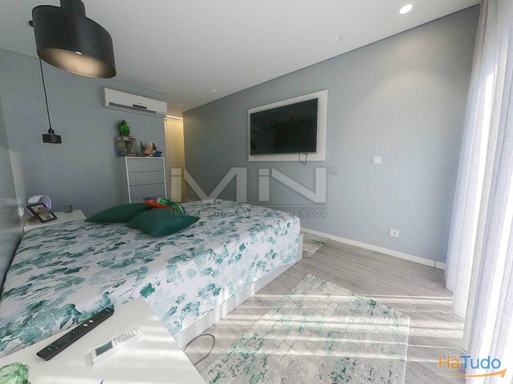 Moradia de sonho \ Piscina \ Jacuzzi \ 5 suites \ 3270m2 Moradia de sonho \ Piscina \ Jacuzzi \ 5 suites \ 3270m2