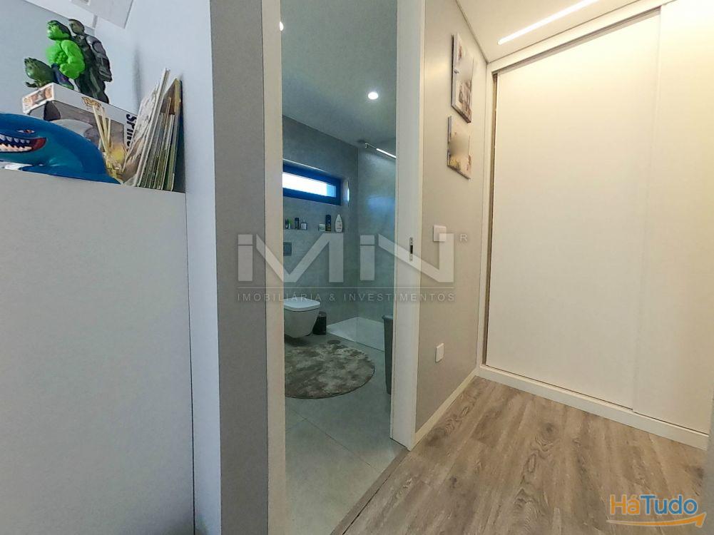 Moradia de sonho \ Piscina \ Jacuzzi \ 5 suites \ 3270m2 Moradia de sonho \ Piscina \ Jacuzzi \ 5 suites \ 3270m2