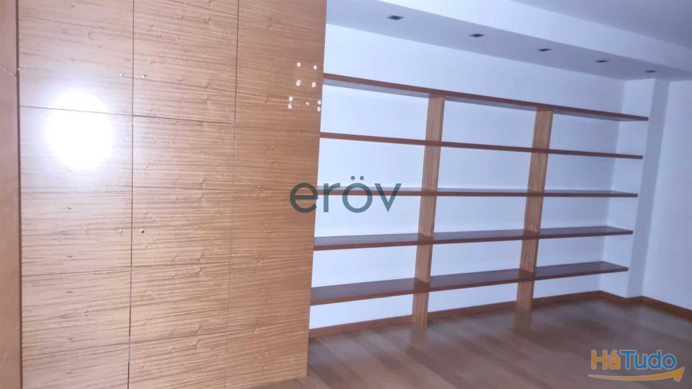 Loja para Arrendamento no Centro de Vila das Aves Loja para Arrendamento no Centro de Vila das Aves