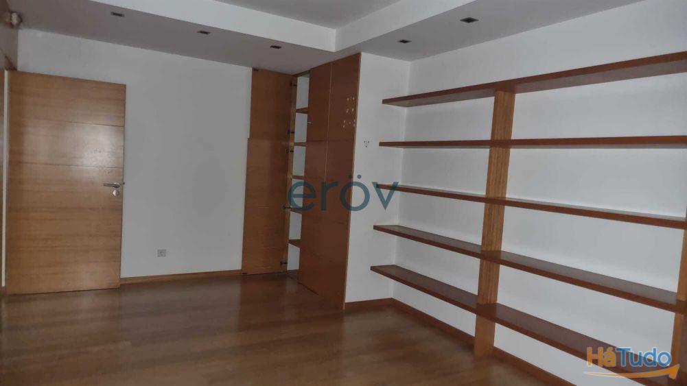 Loja para Arrendamento no Centro de Vila das Aves Loja para Arrendamento no Centro de Vila das Aves