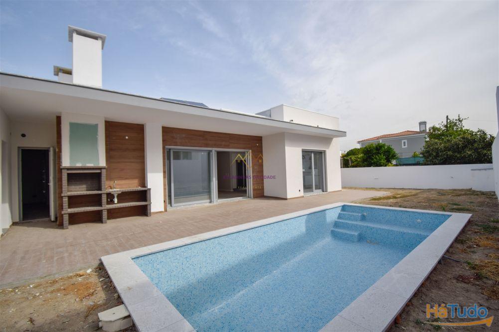 Moradia Térrea T4 com piscina em Azeitão Moradia Térrea T4 com piscina em Azeitão
