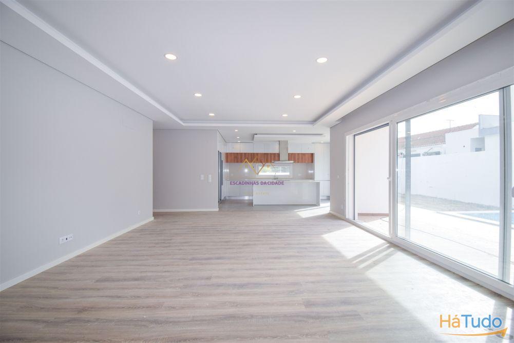 Moradia Térrea T4 com piscina em Azeitão Moradia Térrea T4 com piscina em Azeitão