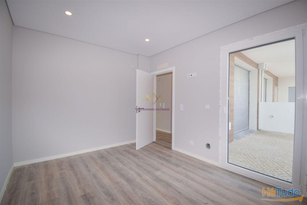 Moradia Térrea T4 com piscina em Azeitão Moradia Térrea T4 com piscina em Azeitão