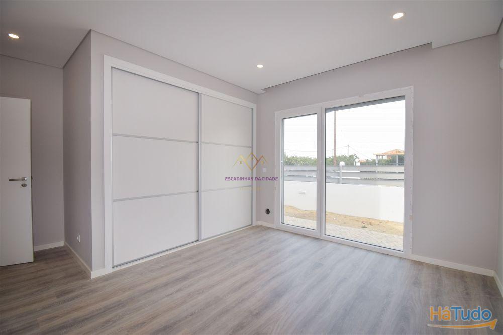 Moradia Térrea T4 com piscina em Azeitão Moradia Térrea T4 com piscina em Azeitão