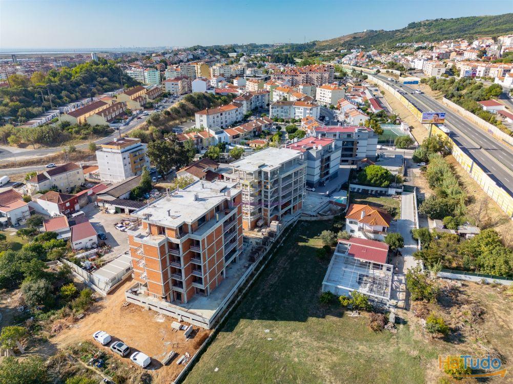 T3 com Piscina em Alverca T3 com Piscina em Alverca