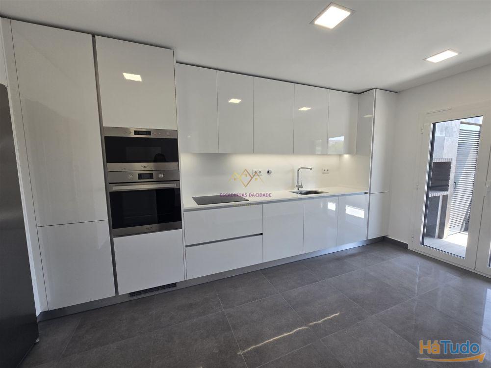 T3 com Piscina em Alverca T3 com Piscina em Alverca