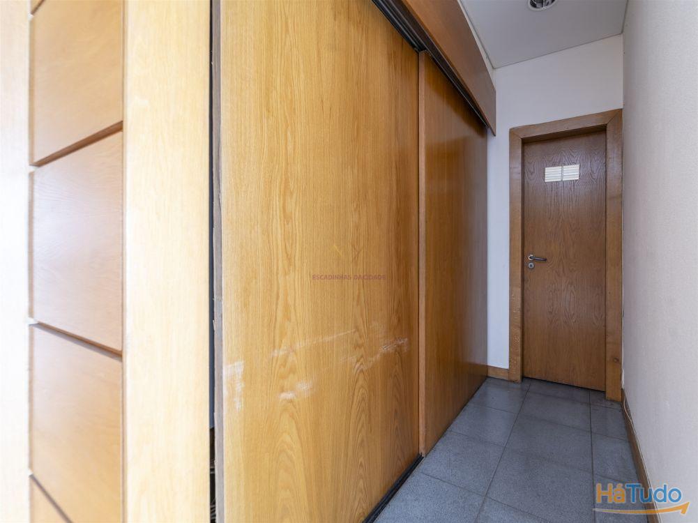 Olivais, 2 Lojas interligadas ideal para converter em habitacional Olivais, 2 Lojas interligadas ideal para converter em habitacional