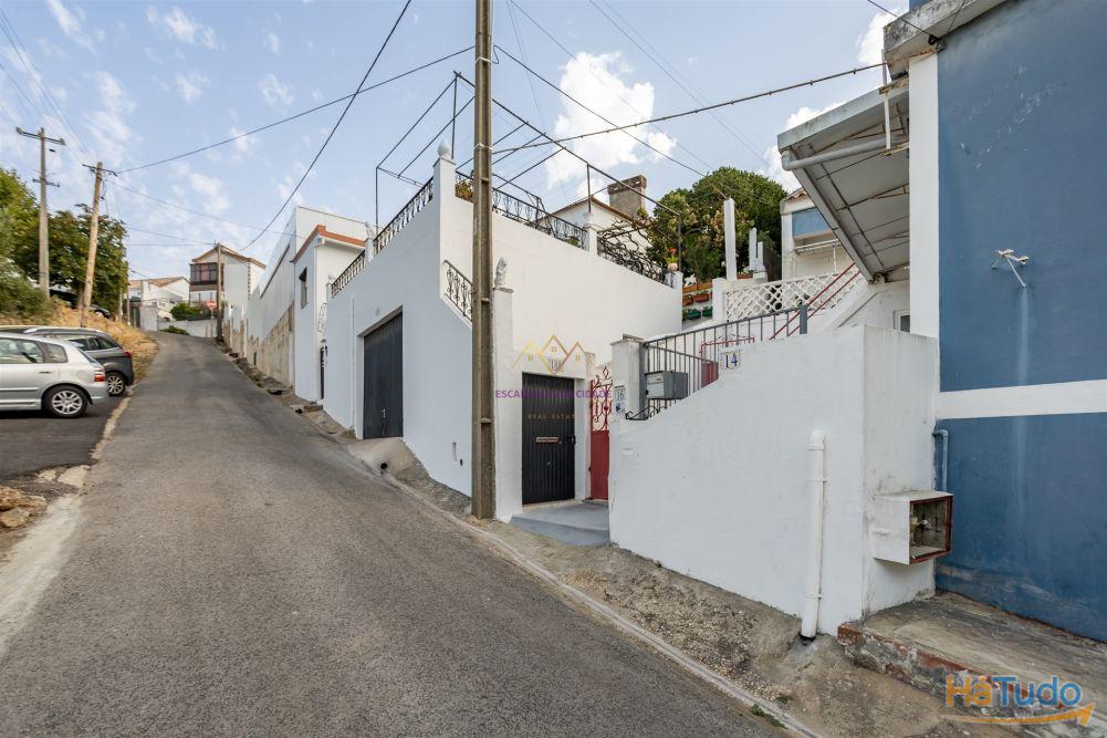 2 Moradias com elevado Potencial de Rentabilidade ? Serra da Silveira 2 Moradias com elevado Potencial de Rentabilidade ? Serra da Silveira