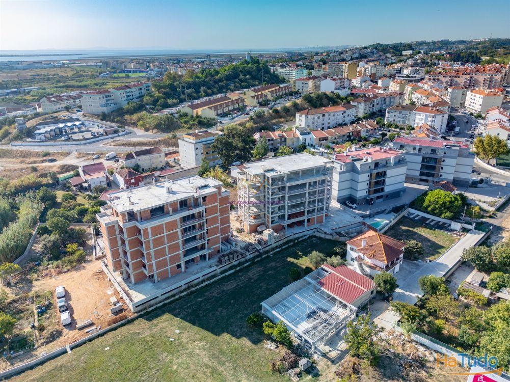 T3 com Piscina em Alverca T3 com Piscina em Alverca