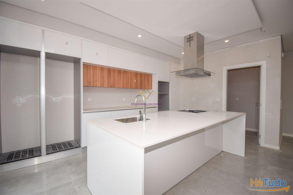 Moradia T4 Isolada com piscina em zona nobre de Azeitão Moradia T4 Isolada com piscina em zona nobre de Azeitão