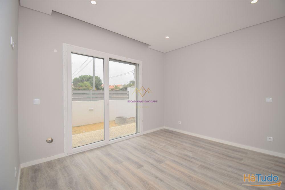 Moradia T4 Isolada com piscina em zona nobre de Azeitão Moradia T4 Isolada com piscina em zona nobre de Azeitão