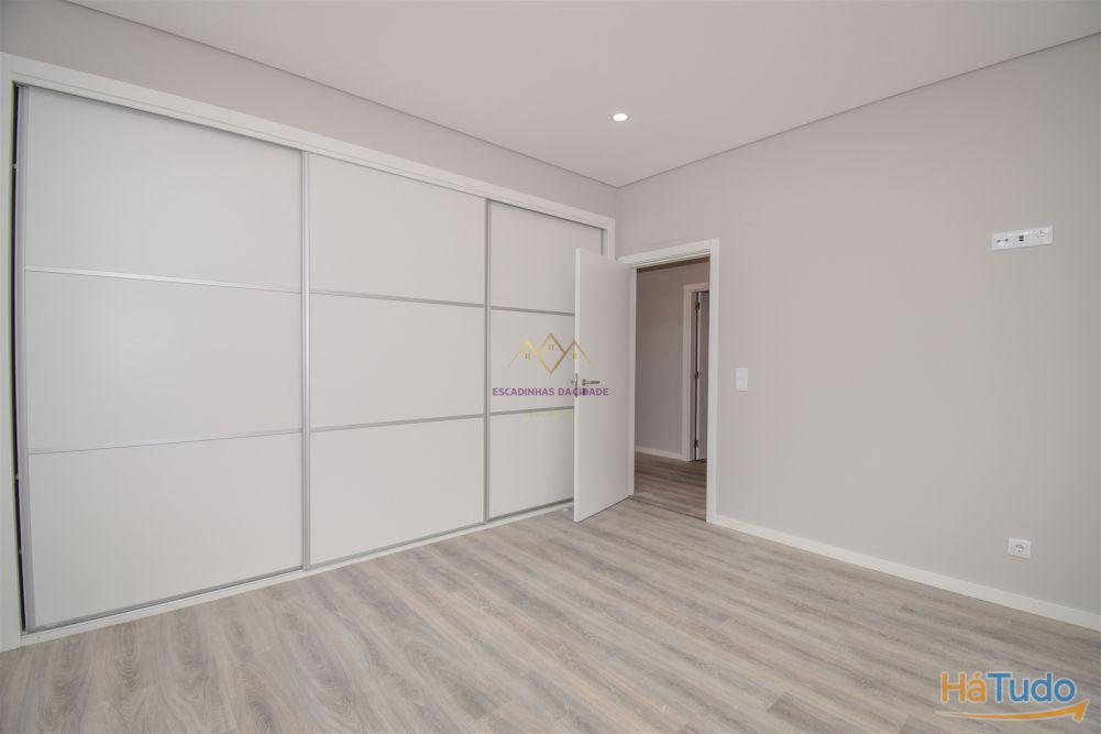 Moradia T4 Isolada com piscina em zona nobre de Azeitão Moradia T4 Isolada com piscina em zona nobre de Azeitão