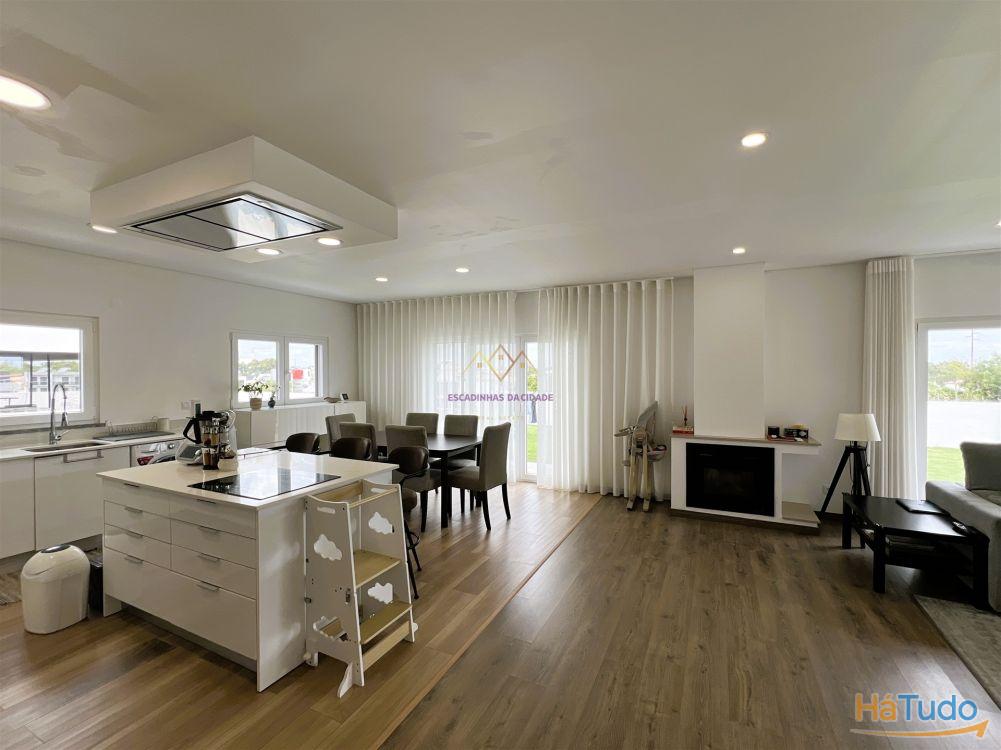 Moradia T4 para venda em Qta da Serralheira, Setúbal Moradia T4 para venda em Qta da Serralheira, Setúbal