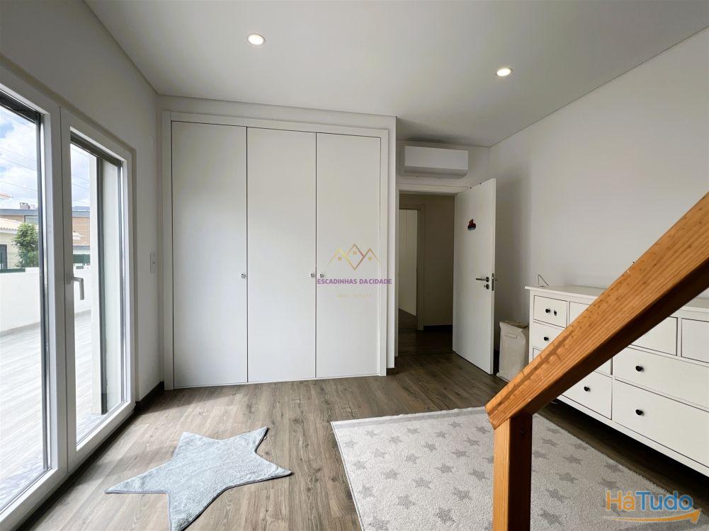 Moradia T4 para venda em Qta da Serralheira, Setúbal Moradia T4 para venda em Qta da Serralheira, Setúbal