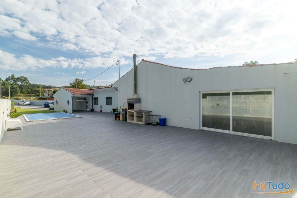 Moradia Térrea T2+1 | Folgosa - Maia | Piscina | Jardim | Terreno 721m2 Moradia Térrea T2+1 | Folgosa - Maia | Piscina | Jardim | Terreno 721m2