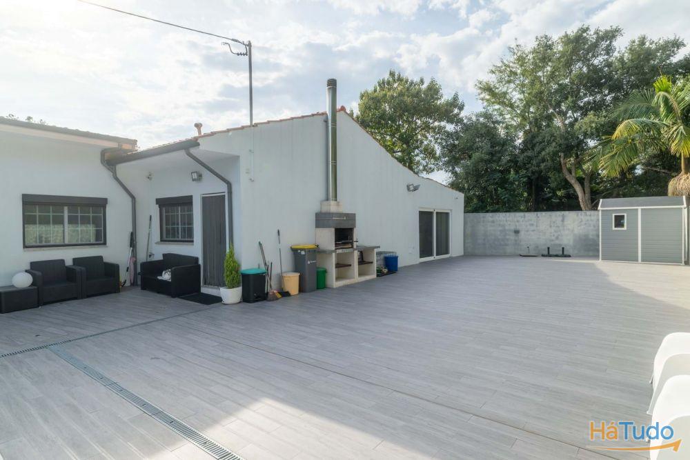 Moradia Térrea T2+1 | Folgosa - Maia | Piscina | Jardim | Terreno 721m2 Moradia Térrea T2+1 | Folgosa - Maia | Piscina | Jardim | Terreno 721m2