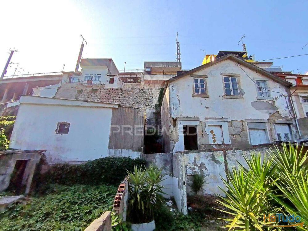 2 Moradias para recuperar - Freixo 2 Moradias para recuperar - Freixo