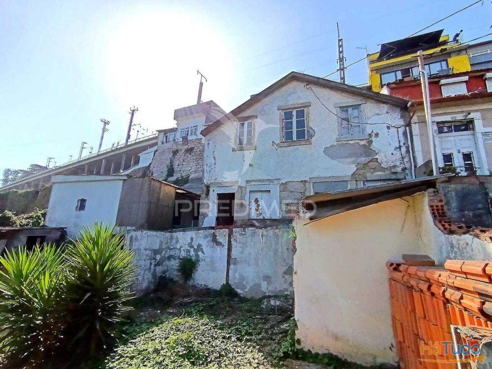 2 Moradias para recuperar - Freixo 2 Moradias para recuperar - Freixo