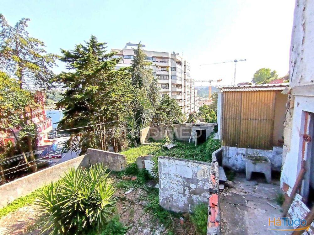 2 Moradias para recuperar - Freixo 2 Moradias para recuperar - Freixo