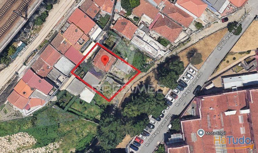 2 Moradias para recuperar - Freixo 2 Moradias para recuperar - Freixo