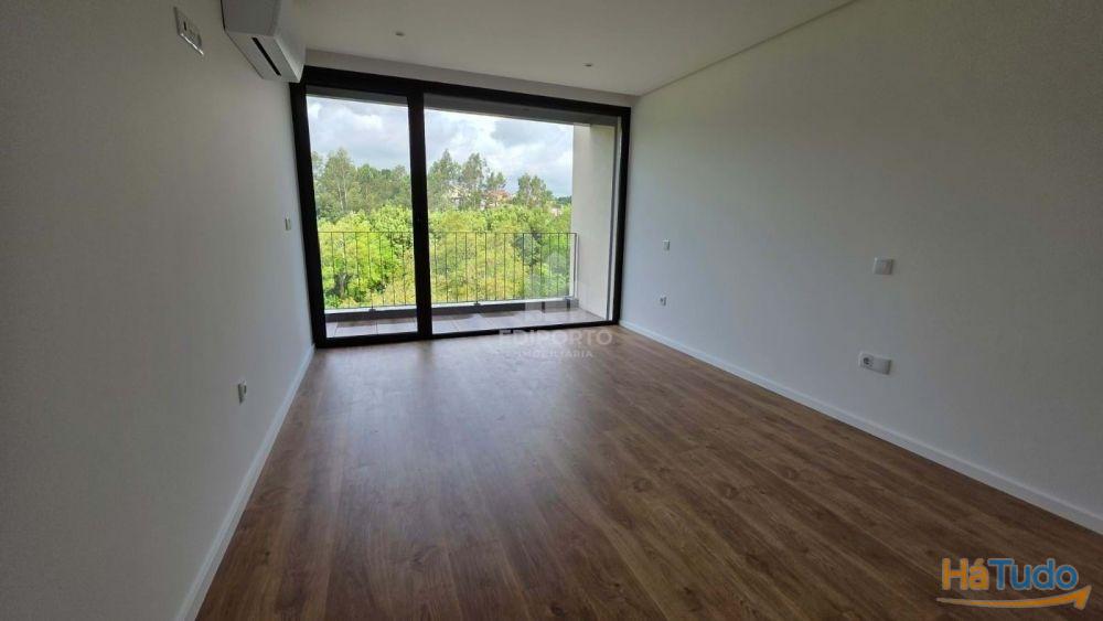 Moradia em Banda T3 com terraço em Gondomar Moradia em Banda T3 com terraço em Gondomar