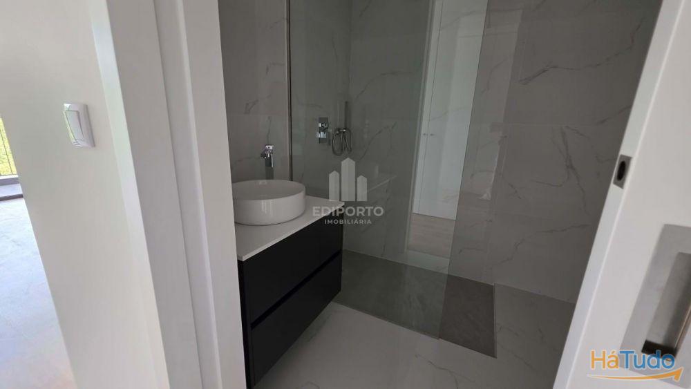 Moradia em Banda T3 com terraço em Gondomar Moradia em Banda T3 com terraço em Gondomar