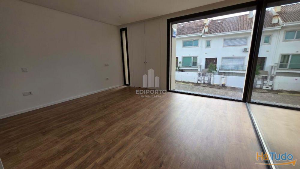 Moradia em Banda T3 com terraço em Gondomar Moradia em Banda T3 com terraço em Gondomar