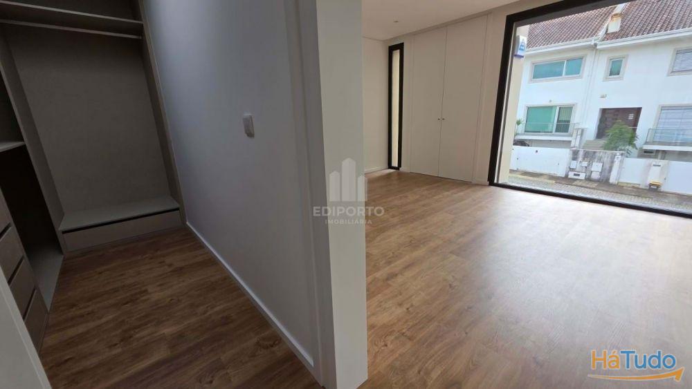 Moradia em Banda T3 com terraço em Gondomar Moradia em Banda T3 com terraço em Gondomar