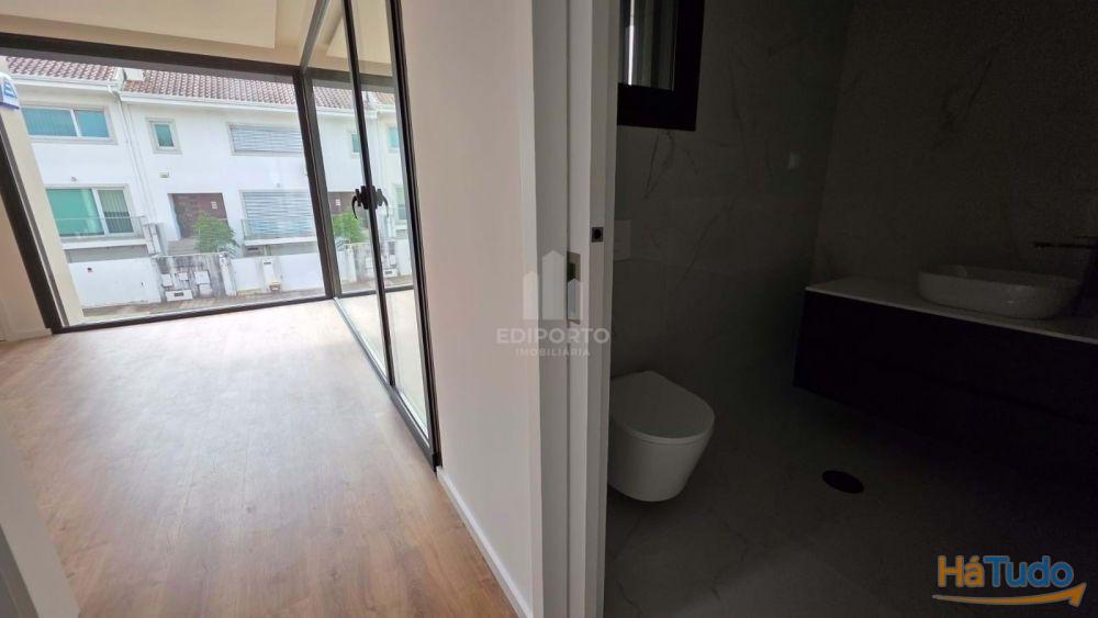 Moradia em Banda T3 com terraço em Gondomar Moradia em Banda T3 com terraço em Gondomar