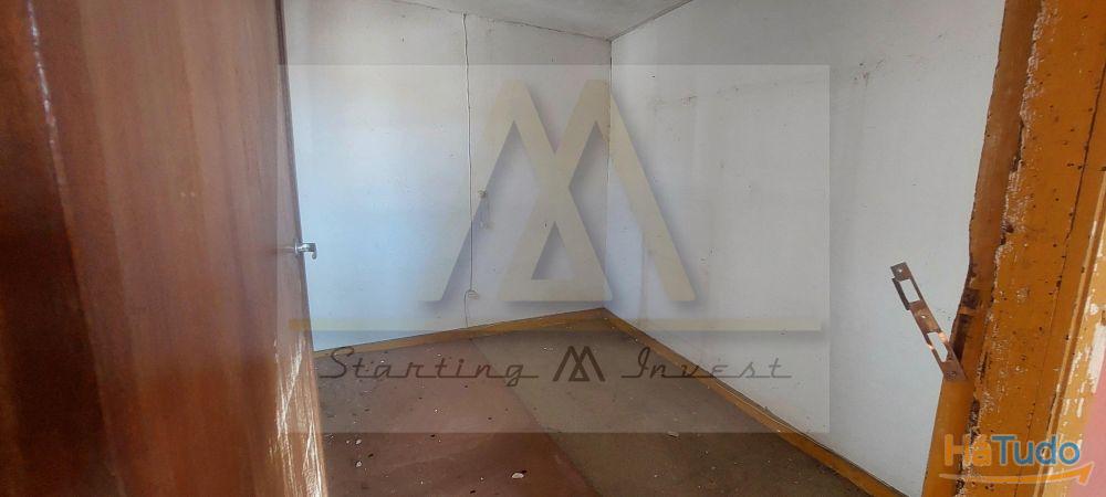 Moradia com terreno em estado de ruína na freguesia de Retorta em Vila do Conde Moradia com terreno em estado de ruína na freguesia de Retorta em Vila do Conde