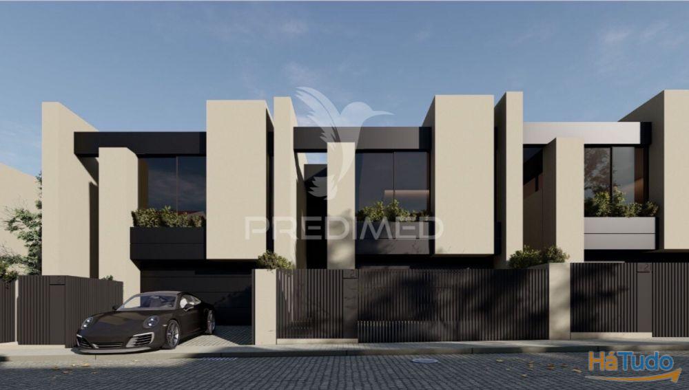 Moradia T3 | 2 Carros | Jardim | Salão | Varandas | Gondomar Moradia T3 | 2 Carros | Jardim | Salão | Varandas | Gondomar