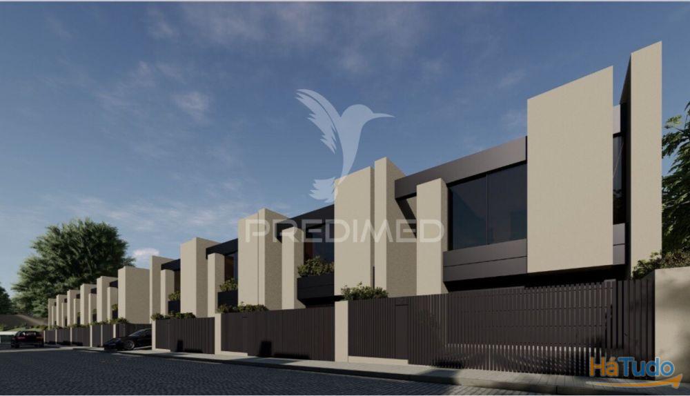 Moradia T3 | 2 Carros | Jardim | Varandas | Salão | Gondomar Moradia T3 | 2 Carros | Jardim | Varandas | Salão | Gondomar