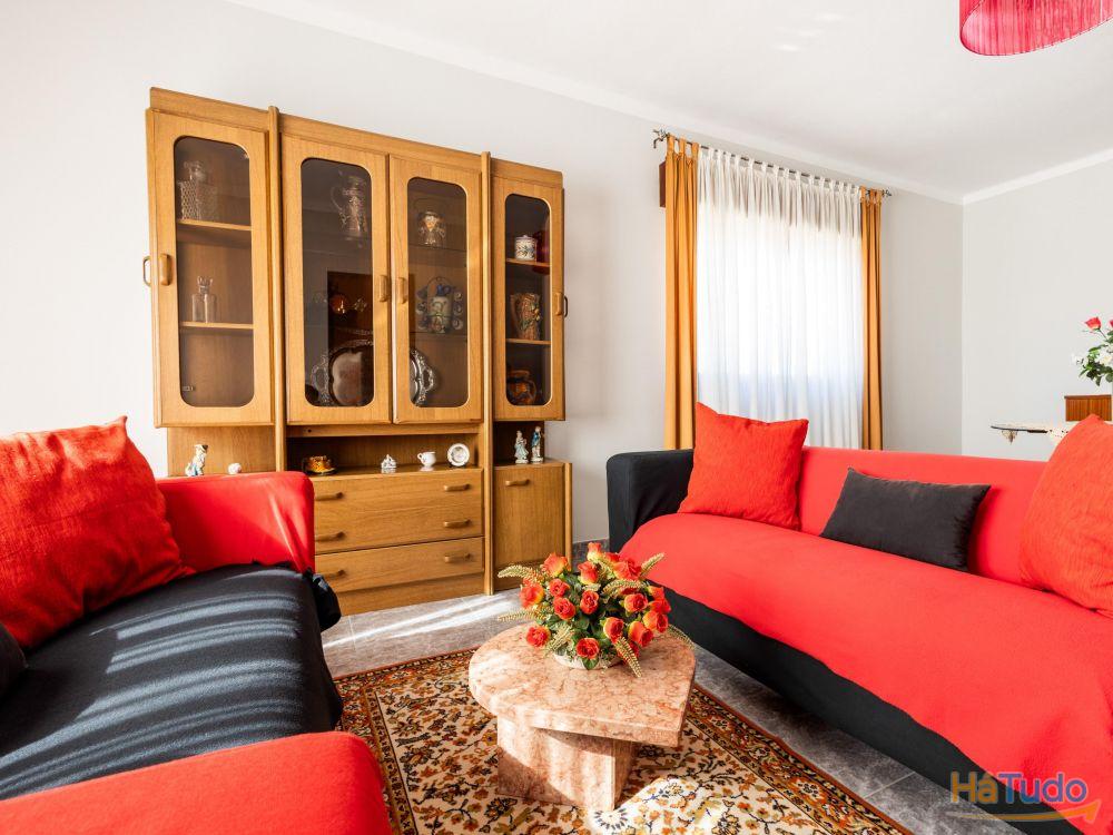 Moradia T6 com 3.150m² de Terreno a 400m da Praia da Leirosa - Excelente Oportunidade de Investimento Moradia T6 com 3.150m² de Terreno a 400m da Praia da Leirosa - Excelente Oportunidade de Investimento