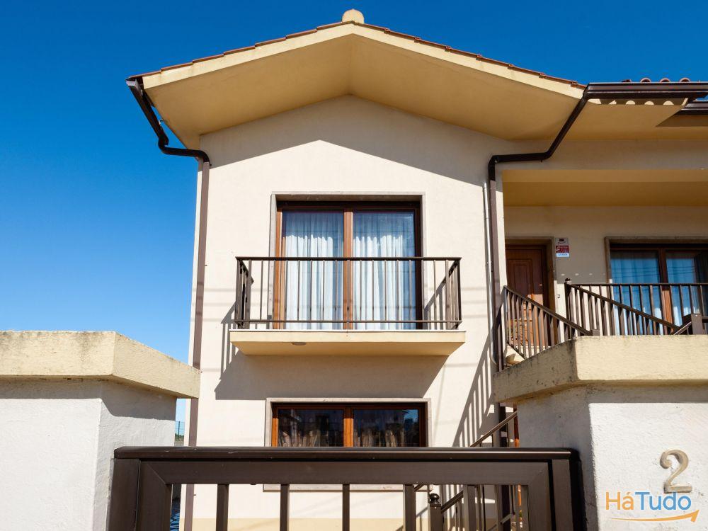 Moradia T6 com 3.150m² de Terreno a 400m da Praia da Leirosa - Excelente Oportunidade de Investimento Moradia T6 com 3.150m² de Terreno a 400m da Praia da Leirosa - Excelente Oportunidade de Investimento
