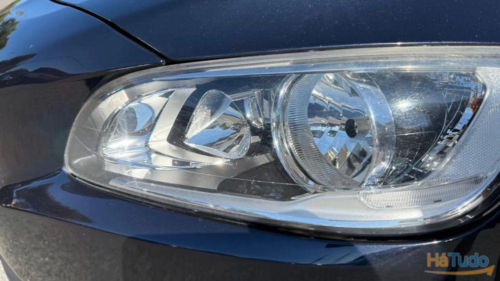 Volvo V60 AWD Volvo V60 AWD