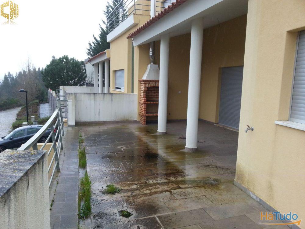 V2 em Vale do Vime V2 em Vale do Vime