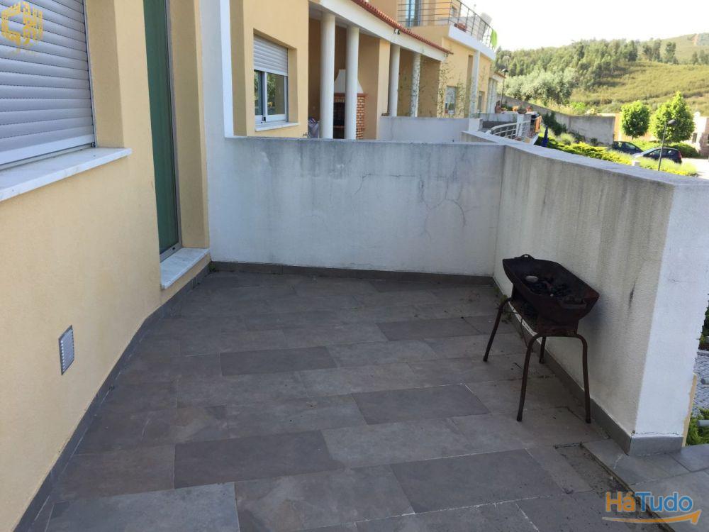 V2 em Vale do Vime V2 em Vale do Vime