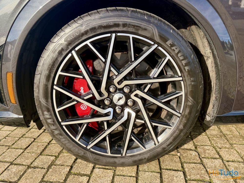 Ford Mustang Mach-E 90.5 kWh GT AWD Ford Mustang Mach-E 90.5 kWh GT AWD