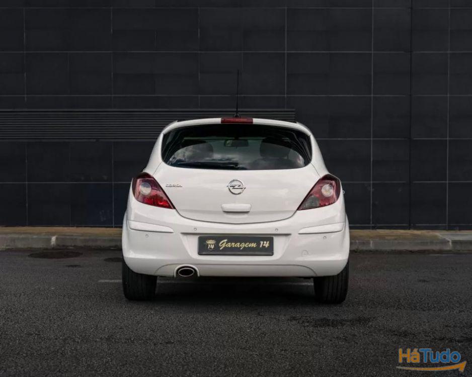 Opel Corsa 1.4 Black Editon (100cv) Opel Corsa 1.4 Black Editon (100cv)