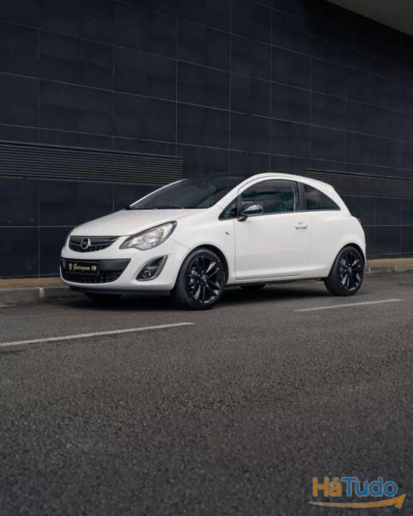 Opel Corsa 1.4 Black Editon (100cv) Opel Corsa 1.4 Black Editon (100cv)