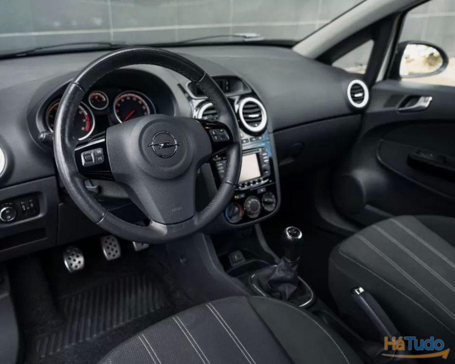 Opel Corsa 1.4 Black Editon (100cv) Opel Corsa 1.4 Black Editon (100cv)