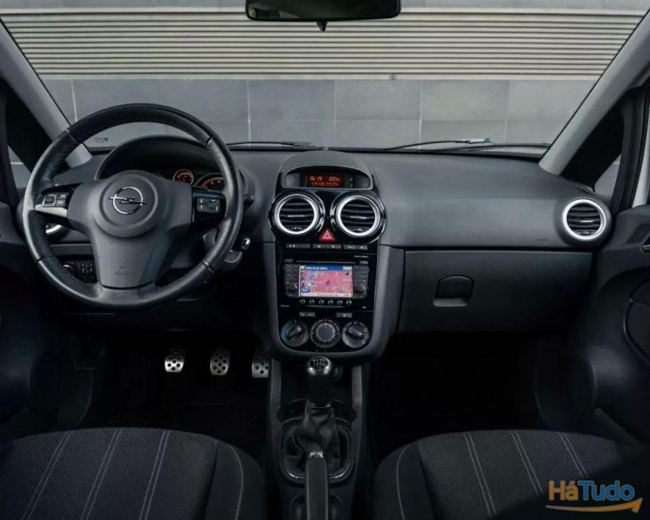 Opel Corsa 1.4 Black Editon (100cv) Opel Corsa 1.4 Black Editon (100cv)